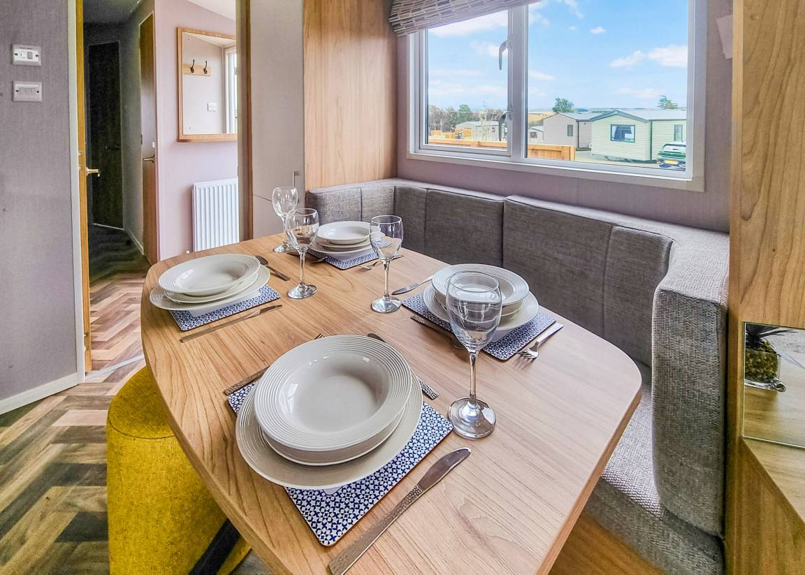 Caravan ∙ 3 Bedrooms ∙ 8 Guests - Northumberland