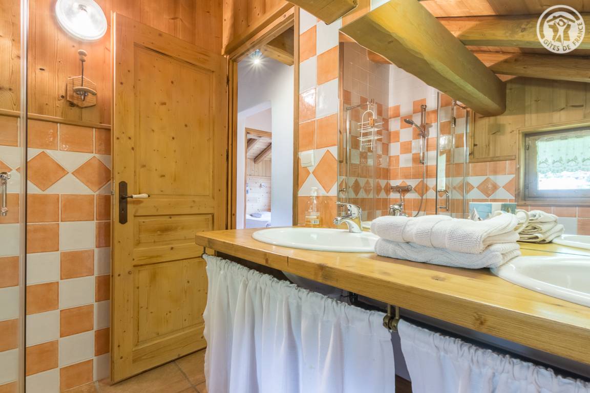 131 m² Gîte ∙ 4 Schlafzimmer ∙ 8 Gäste – Bild 32