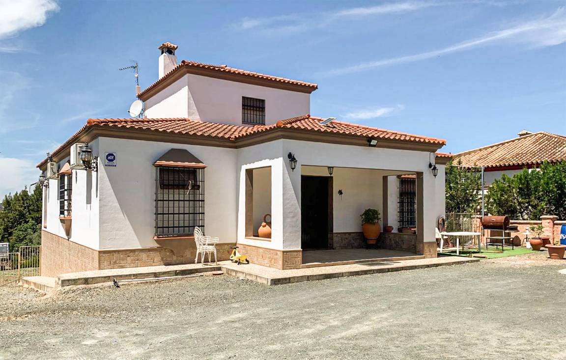 160 M² Casa ∙ 3 Habitaciones ∙ 6 Huéspedes - Brenes