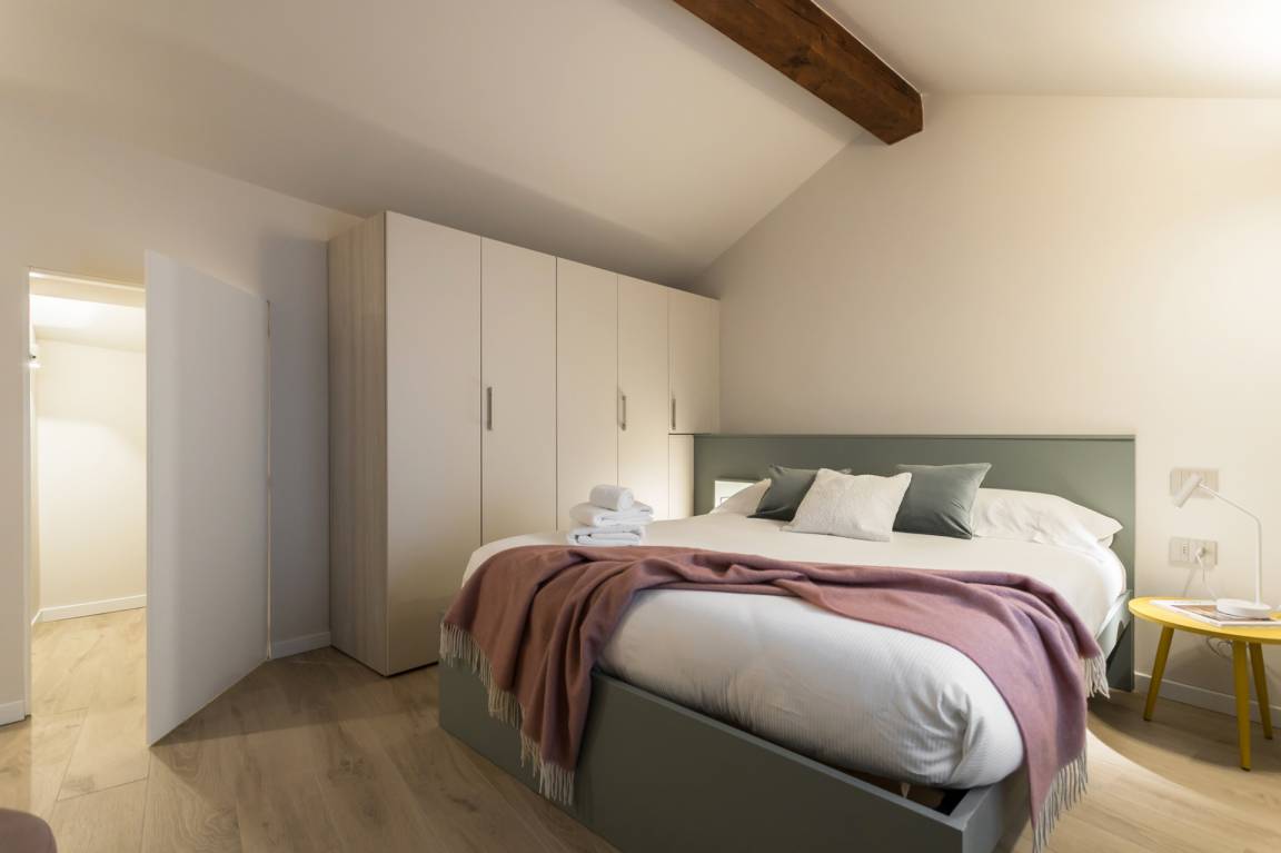114 M² Appartamento Vacanza ∙ 2 Camere Da Letto ∙ 6 Ospiti - Treviglio