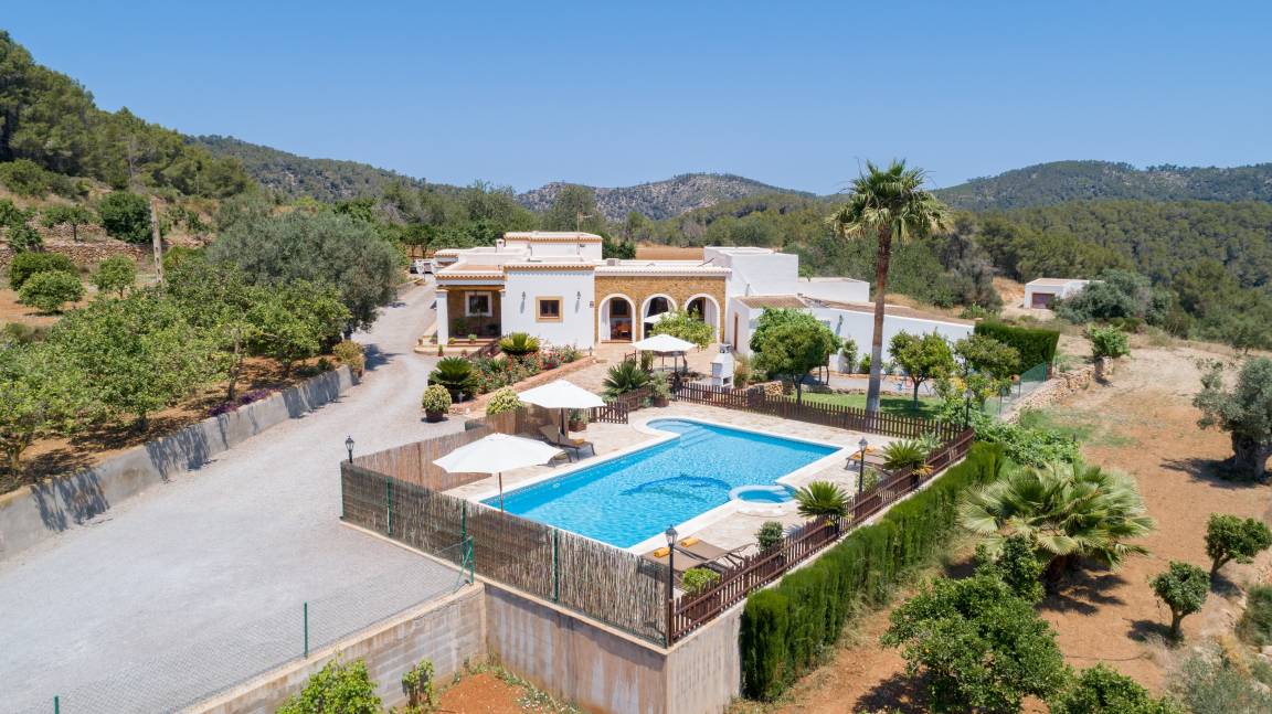 250 M² Ferienhaus ∙ 4 Schlafzimmer ∙ 7 Gäste - Ibiza