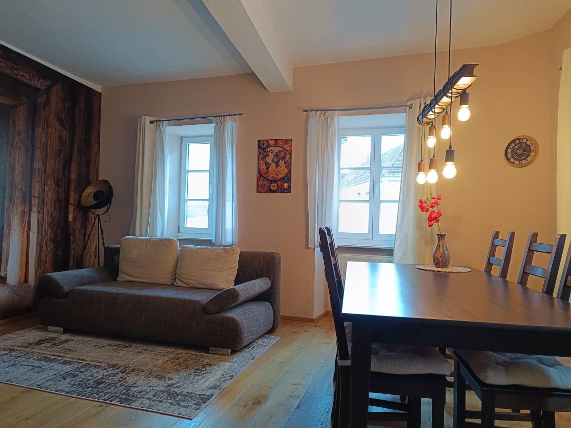 70 M² Appartement ∙ 2 Chambres ∙ 6 Personnes - Blieskastel