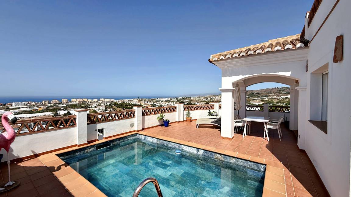 82 M² Villa ∙ 3 Bedrooms ∙ 5 Guests - Torrox