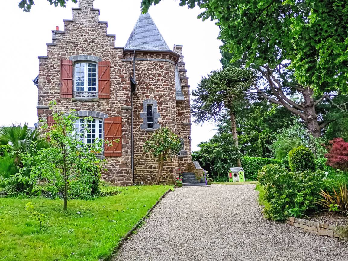 90 M² Huis ∙ 2 Slaapkamers ∙ 6 Gasten - Tinténiac