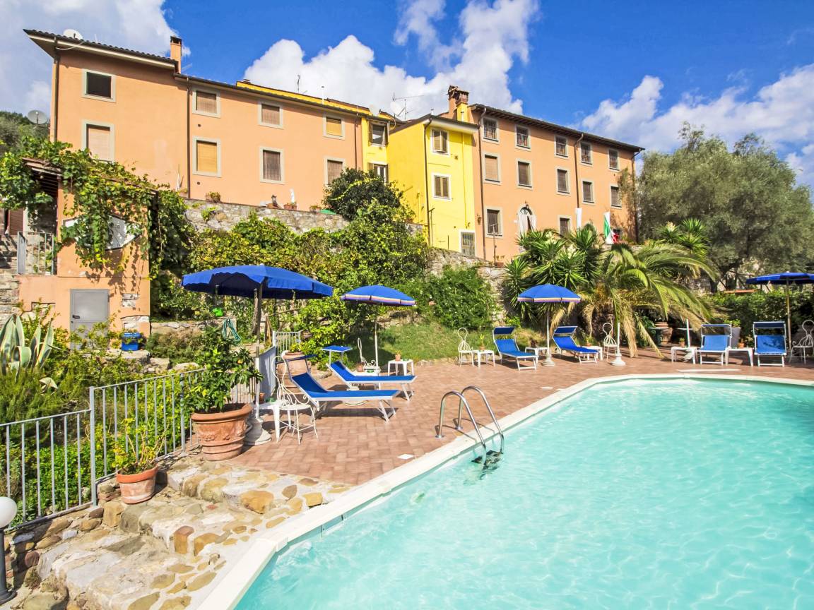 85 M² Ferienwohnung ∙ 2 Schlafzimmer ∙ 5 Gäste - Camaiore