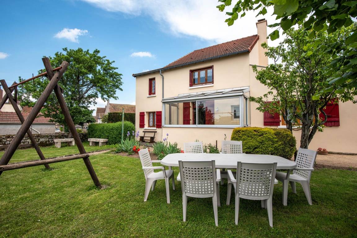 107 m&sup2; G&icirc;te 2 Schlafzimmer 6 G&auml;ste