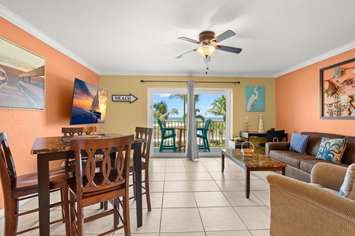 Condo ∙ 1 Bedroom ∙ 4 Guests - Treasure Island, FL
