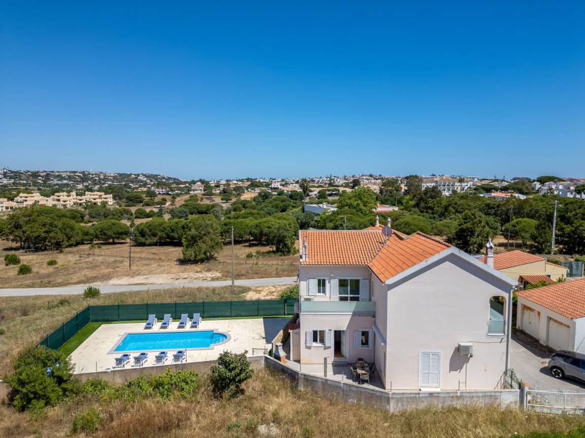 130 M² Casa ∙ 4 Habitaciones ∙ 8 Huéspedes - Guia