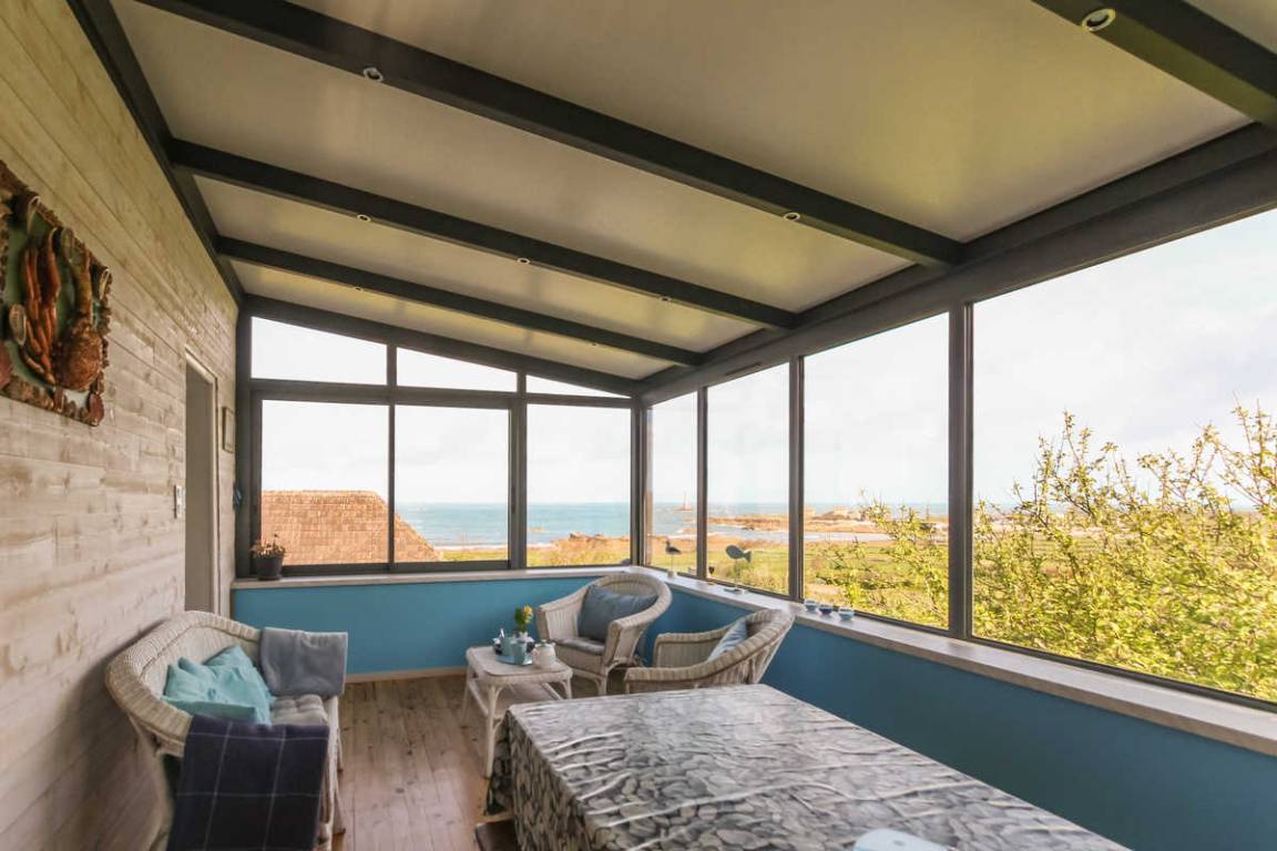 97 m&sup2; G&icirc;te 2 Schlafzimmer 4 G&auml;ste