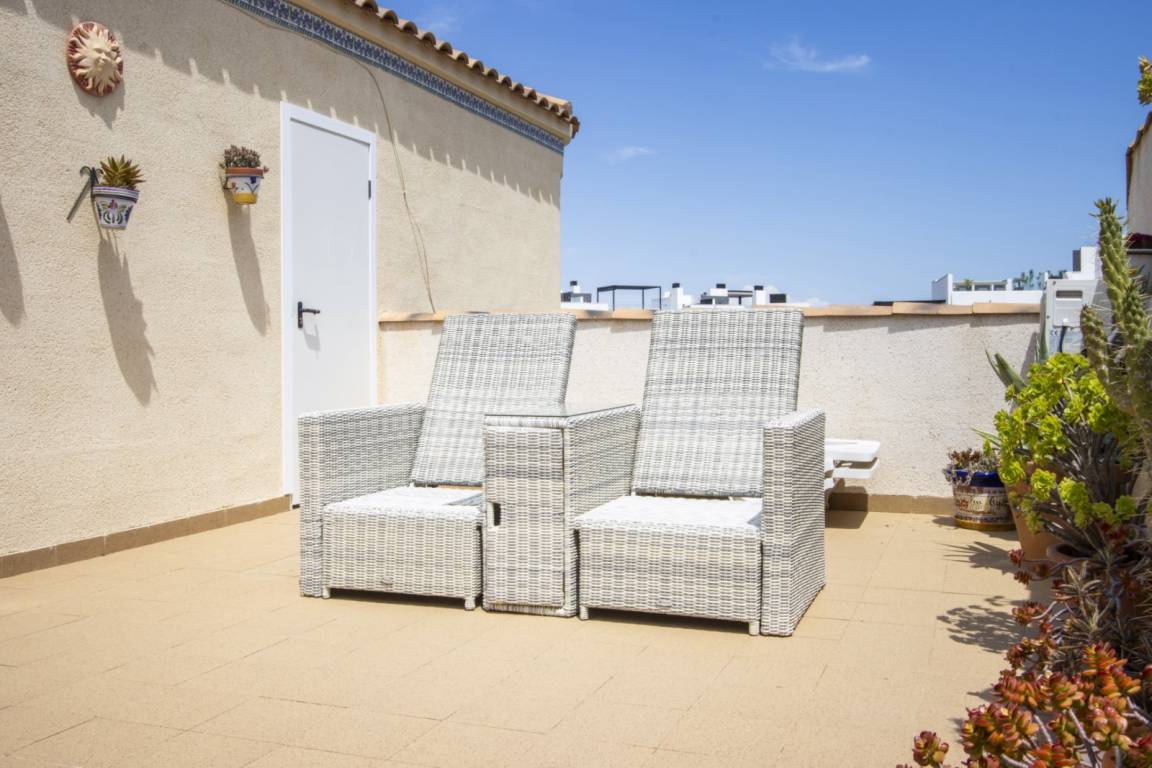 69 M² Apartamento ∙ 2 Habitaciones ∙ 4 Huéspedes - Playa Flamenca