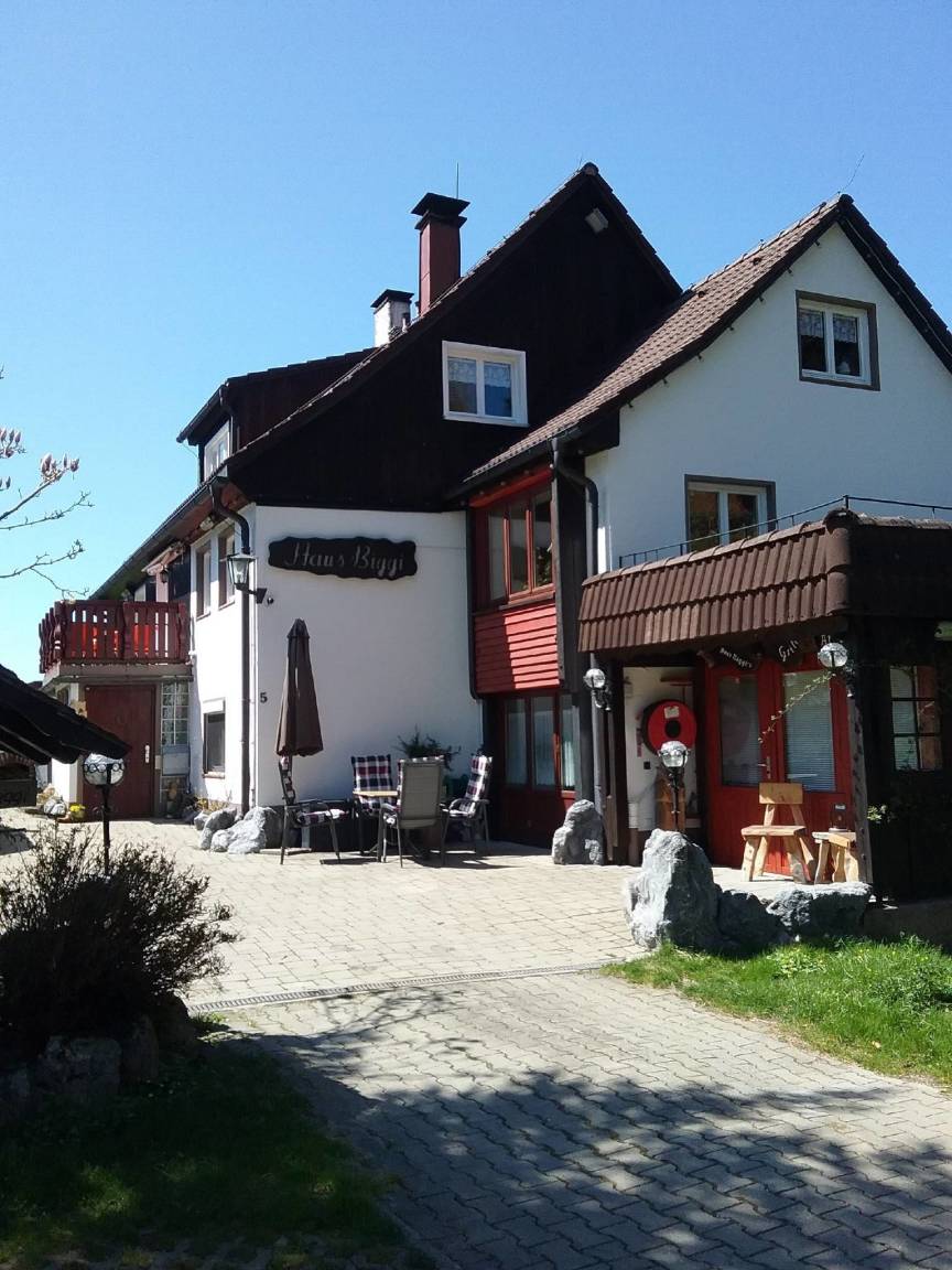 50 M² Ferienwohnung ∙ 1 Schlafzimmer ∙ 2 Gäste - Weiler-Simmerberg