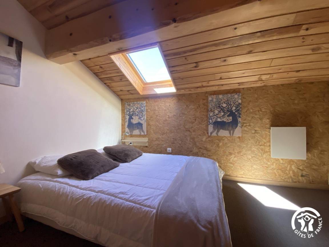 130 m² Gîte ∙ 6 Schlafzimmer ∙ 12 Gäste – Bild 11