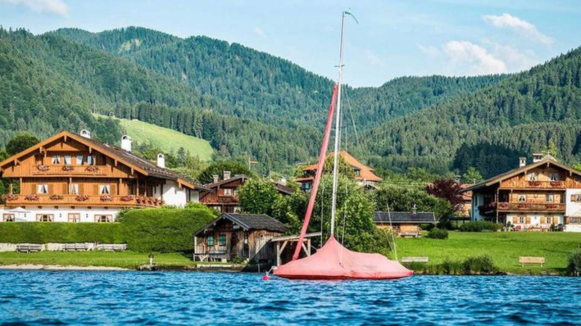 95 M² Apartment ∙ 2 Bedrooms ∙ 2 Guests - Tegernsee