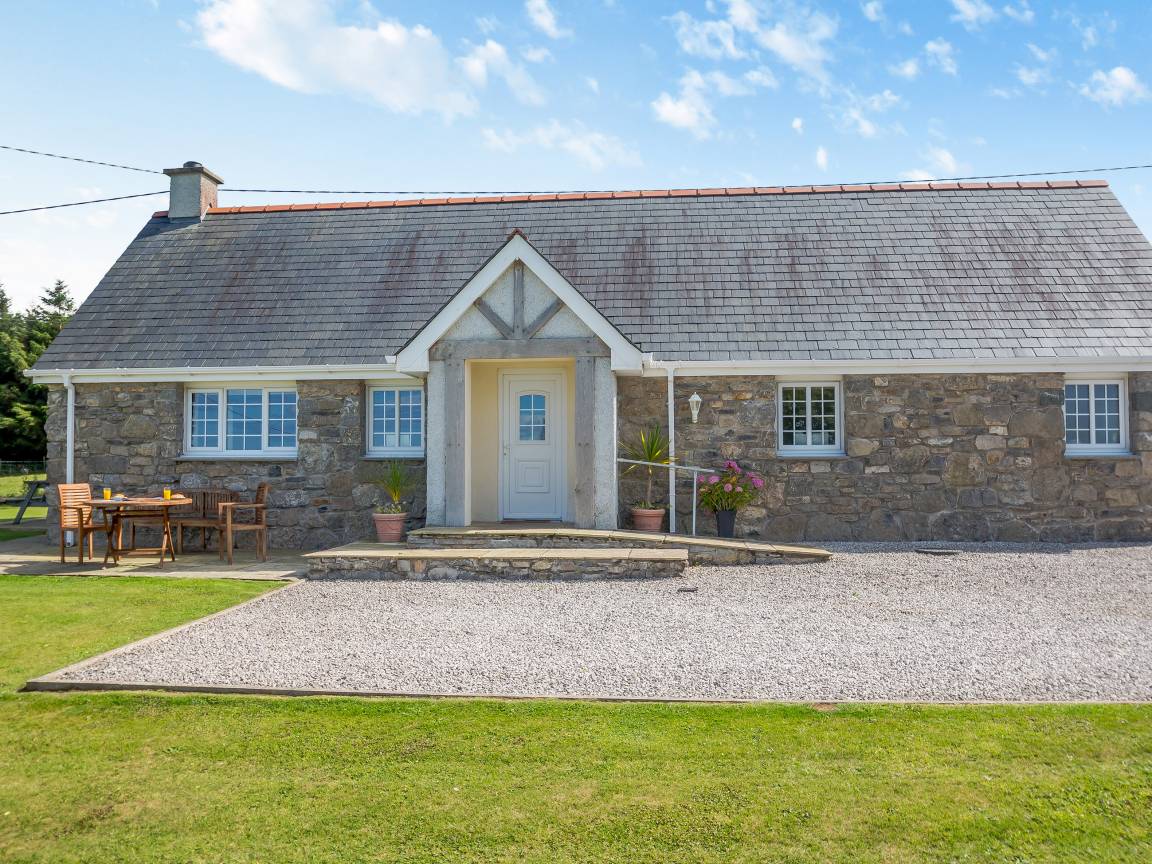 Cottage ∙ 2 Bedrooms ∙ 4 Guests - Benllech