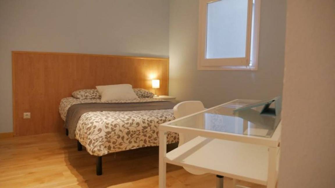 Habitación Privada ∙ 1 Habitación ∙ 1 Huésped - Badalona