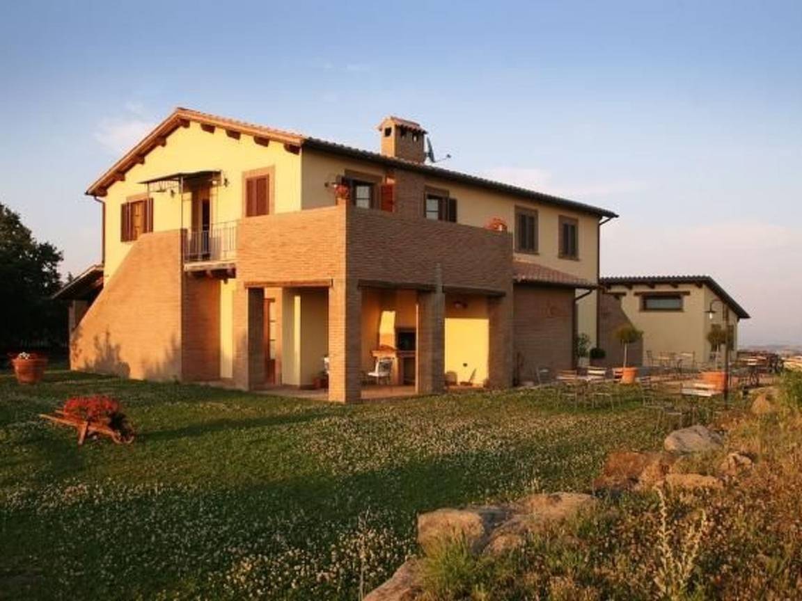 70 M² House ∙ 2 Bedrooms ∙ 4 Guests - Montefiascone