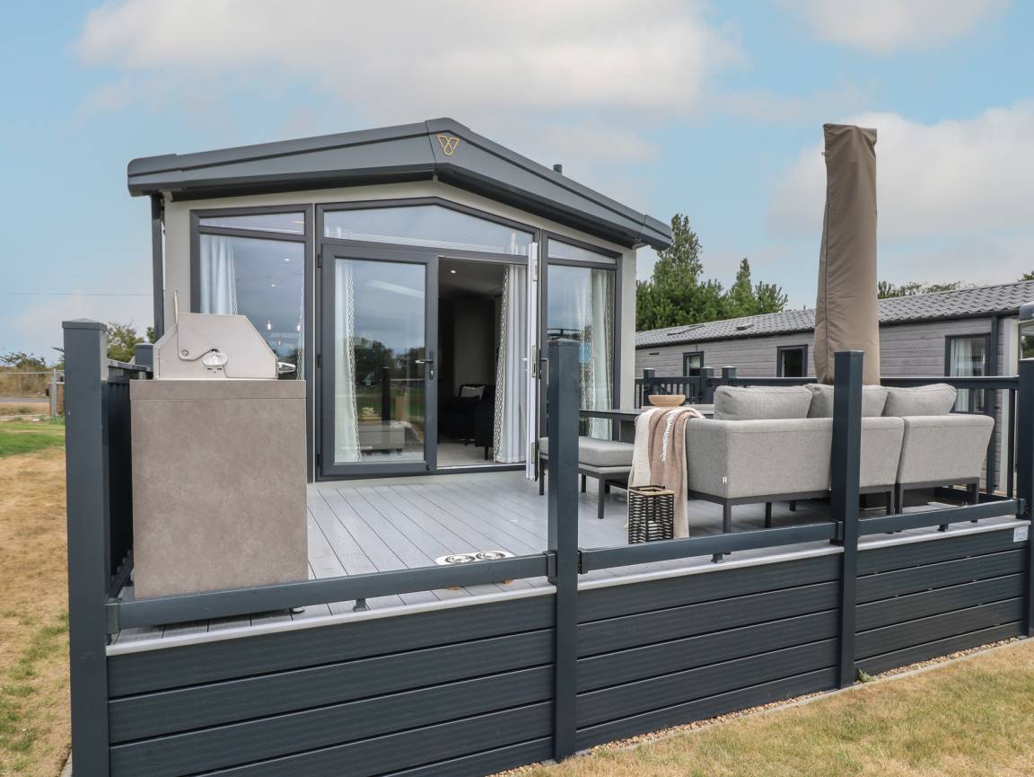 Cottage ∙ 2 Bedrooms ∙ 6 Guests - Essex