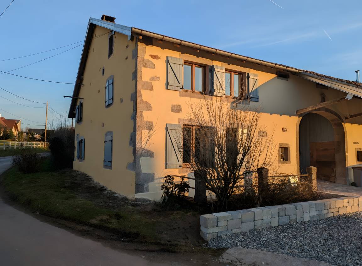 90 M² Huis ∙ 2 Slaapkamers ∙ 6 Gasten - Belfort