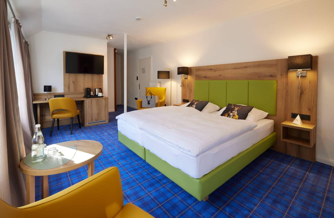 22 M² Hotel ∙ 1 Schlafzimmer ∙ 2 Gäste - Detmold