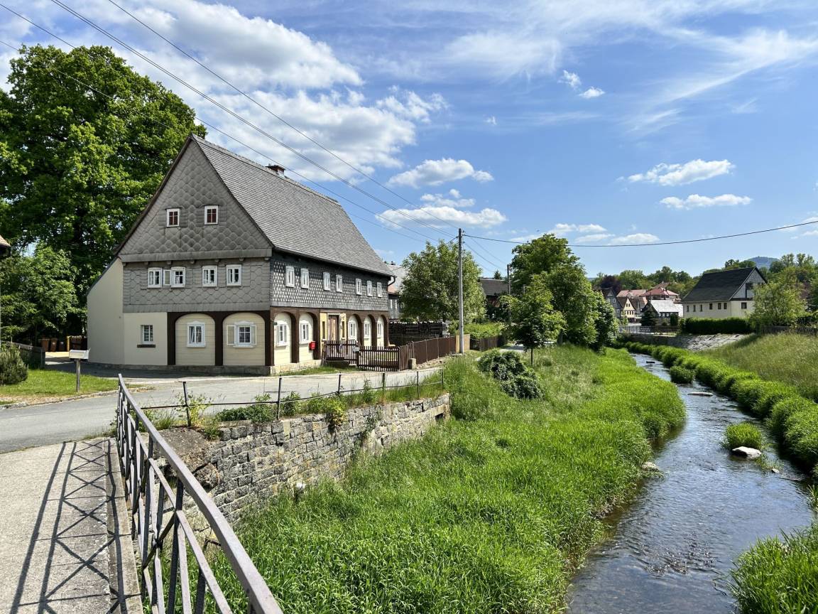 126 M² Ferienwohnung ∙ 2 Schlafzimmer ∙ 7 Gäste - Jonsdorf