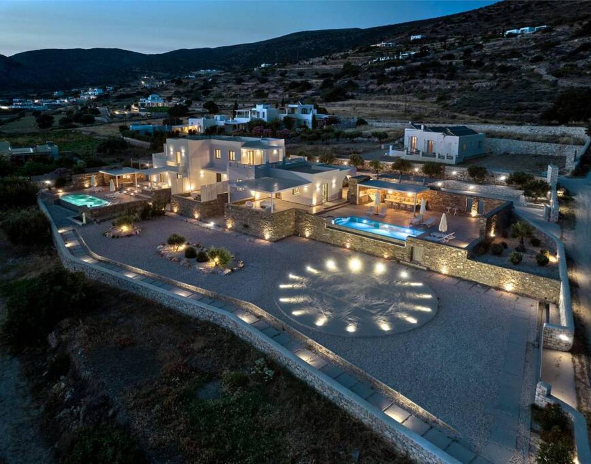 224 M² Appartement ∙ 5 Chambres ∙ 10 Personnes - Paros