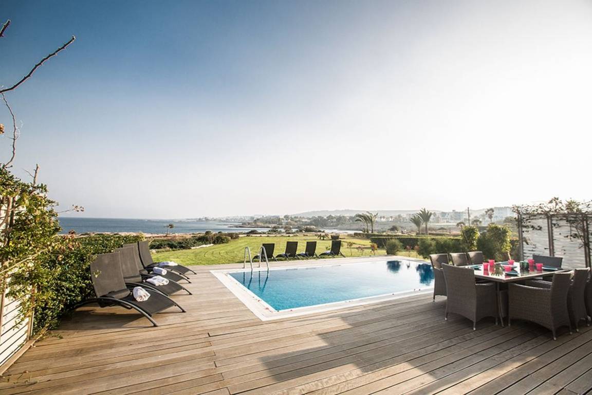 Villa ∙ 4 Habitaciones ∙ 9 Huéspedes - Ayia Napa