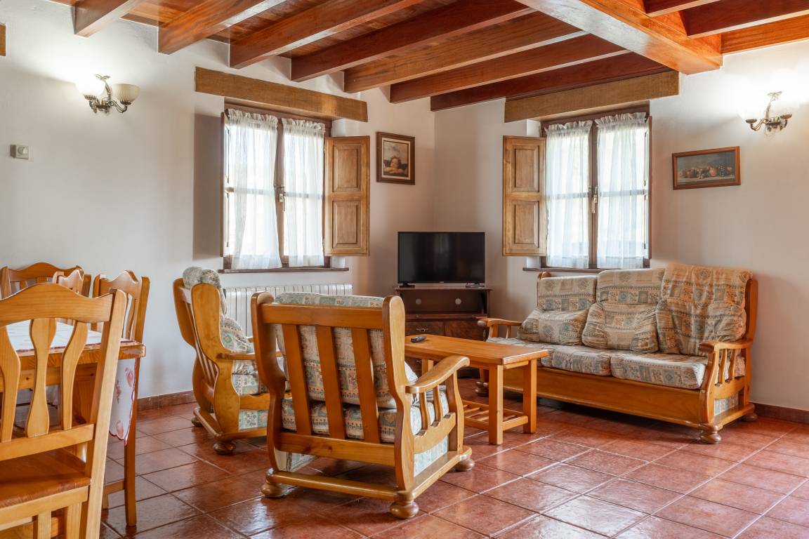 50 M² Apartamento ∙ 2 Habitaciones ∙ 4 Huéspedes - Caravia