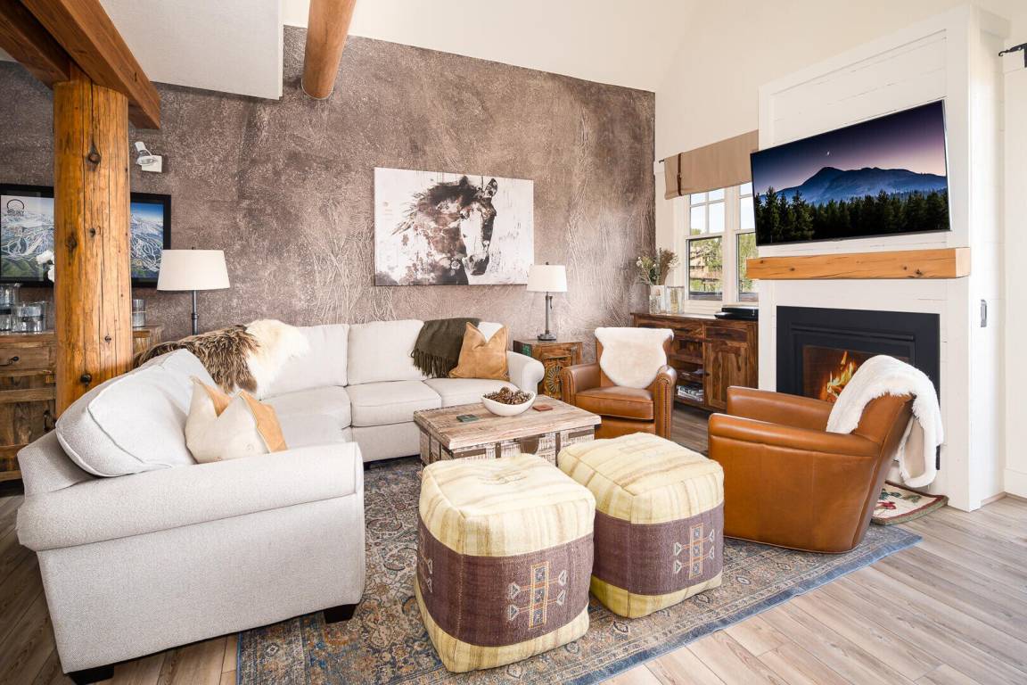 70 M² Condo ∙ 3 Bedrooms ∙ 8 Guests - Big Sky, MT