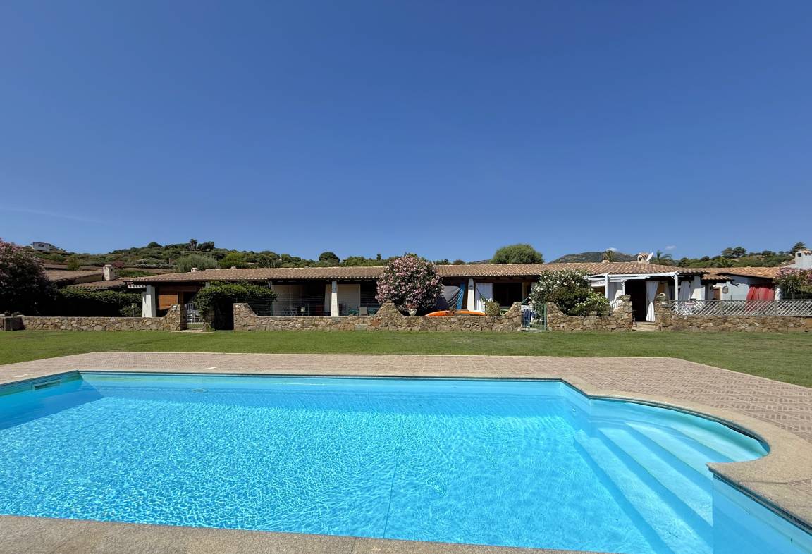 110 M² Villa Vacanza ∙ 3 Camere Da Letto ∙ 5 Ospiti - Tertenia