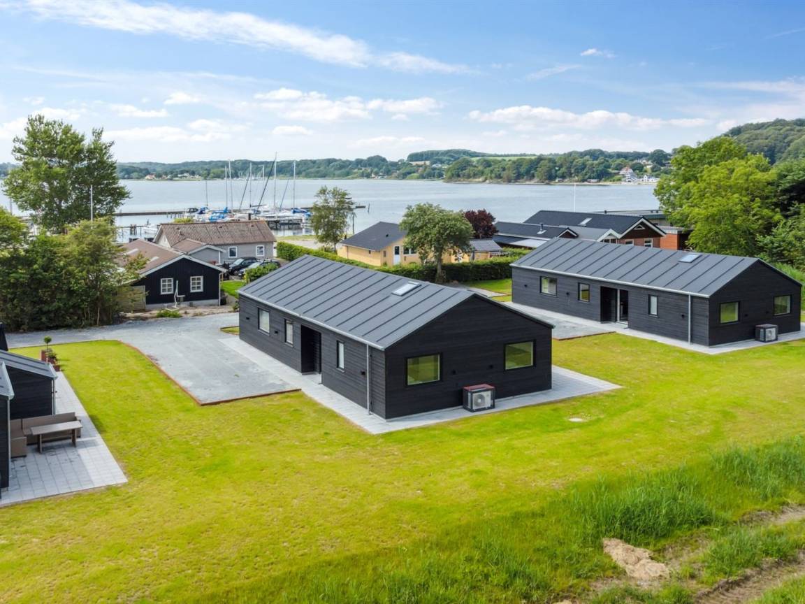 110 M² Ferienhaus ∙ 4 Schlafzimmer ∙ 8 Gäste - Apenrade