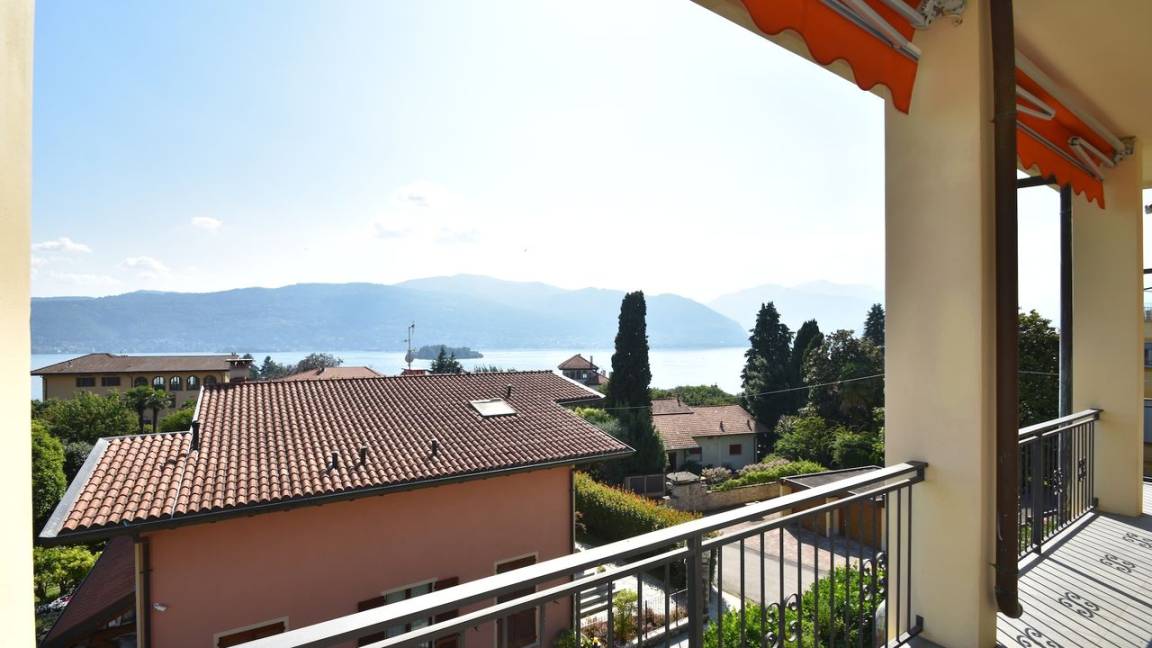 147 M² Appartamento Vacanza ∙ 3 Camere Da Letto ∙ 6 Ospiti - Verbania