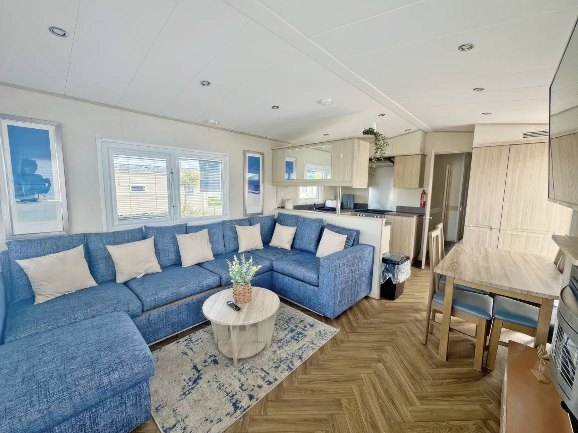 Cottage ∙ 3 Bedrooms ∙ 8 Guests - Towyn