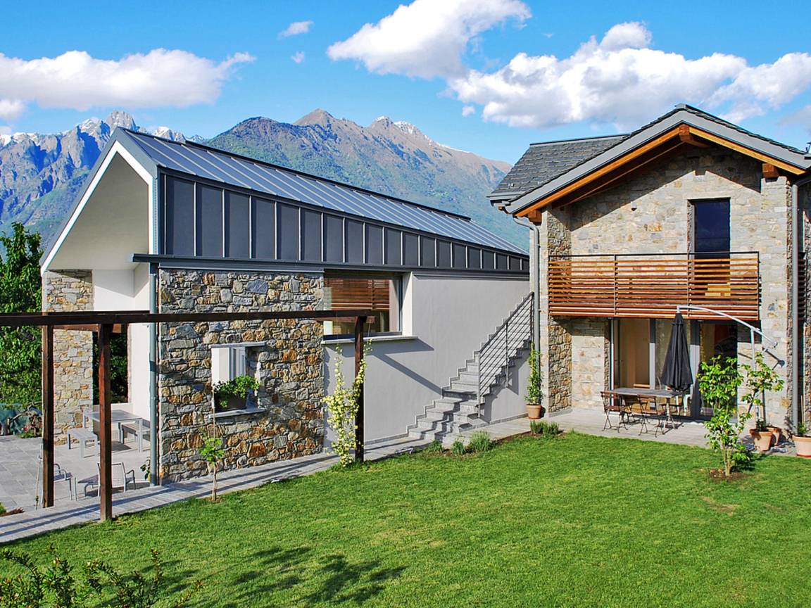 70 M² Ferienhaus ∙ 2 Schlafzimmer ∙ 6 Gäste - Colico