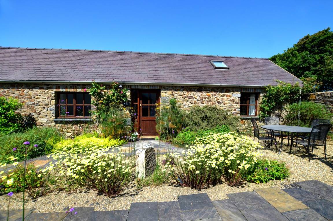 Cottage ∙ 2 Bedrooms ∙ 5 Guests - Pembrokeshire