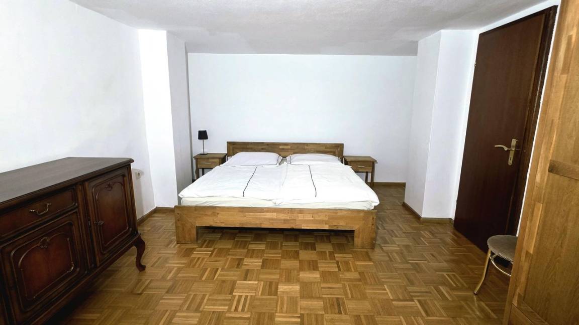 120 M² Ferienhaus ∙ 5 Schlafzimmer ∙ 8 Gäste - Traben-Trarbach
