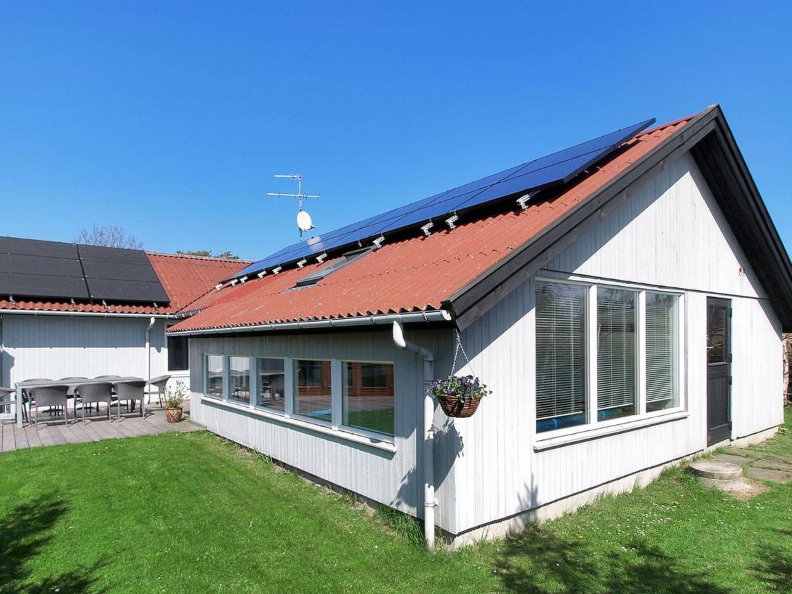 136 M² Huis ∙ 4 Slaapkamers ∙ 8 Gasten - Bornholm