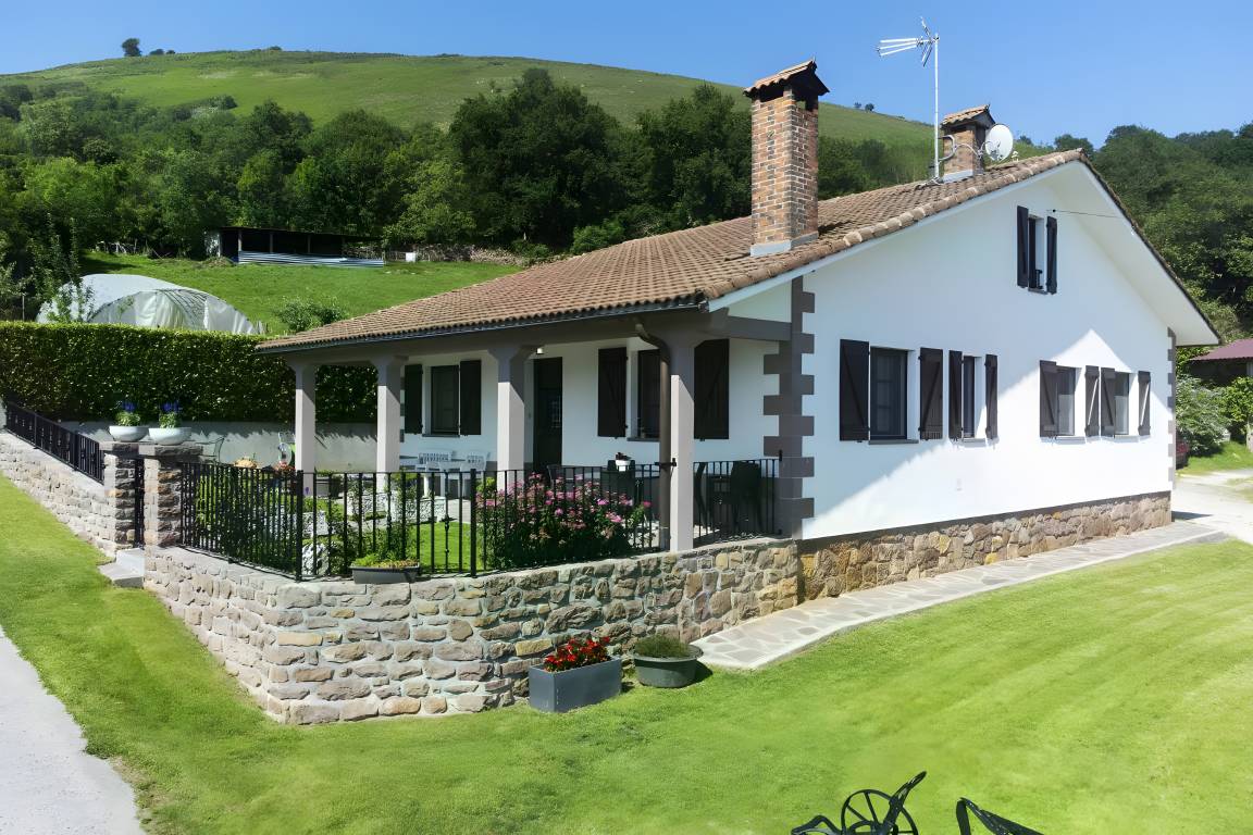 140 M² Maison De Vacances ∙ 3 Chambres ∙ 6 Personnes - Bidarray