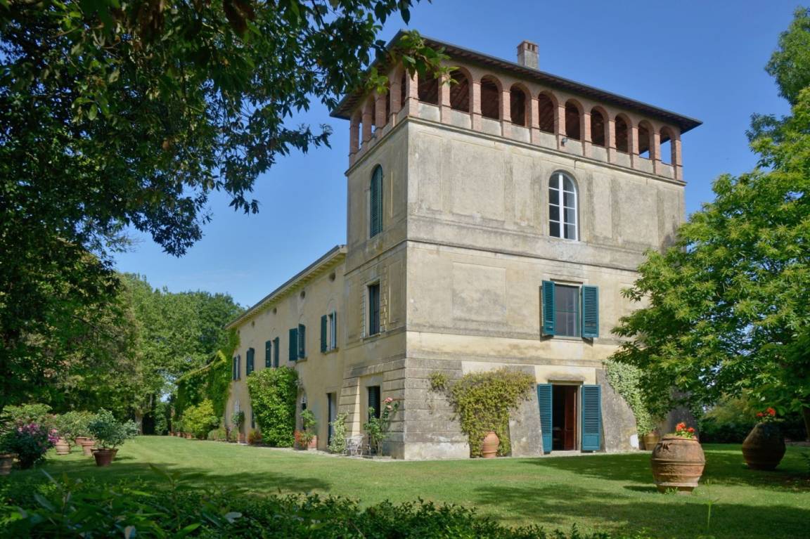 800 m&sup2; Villa 7 Schlafzimmer 14 G&auml;ste