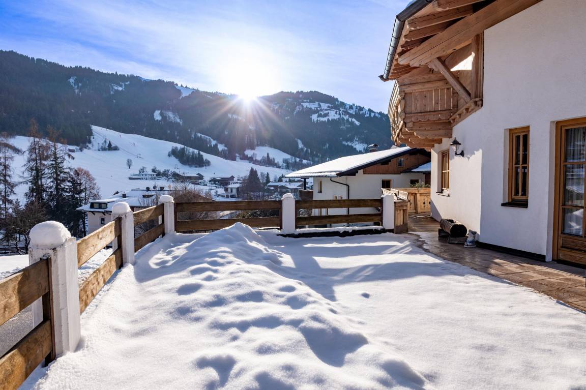 160 M² Ferienhaus ∙ 4 Schlafzimmer ∙ 15 Gäste - Auffach