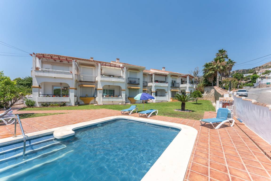 96 M² Appartement ∙ 2 Chambres ∙ 4 Personnes - Benalmádena