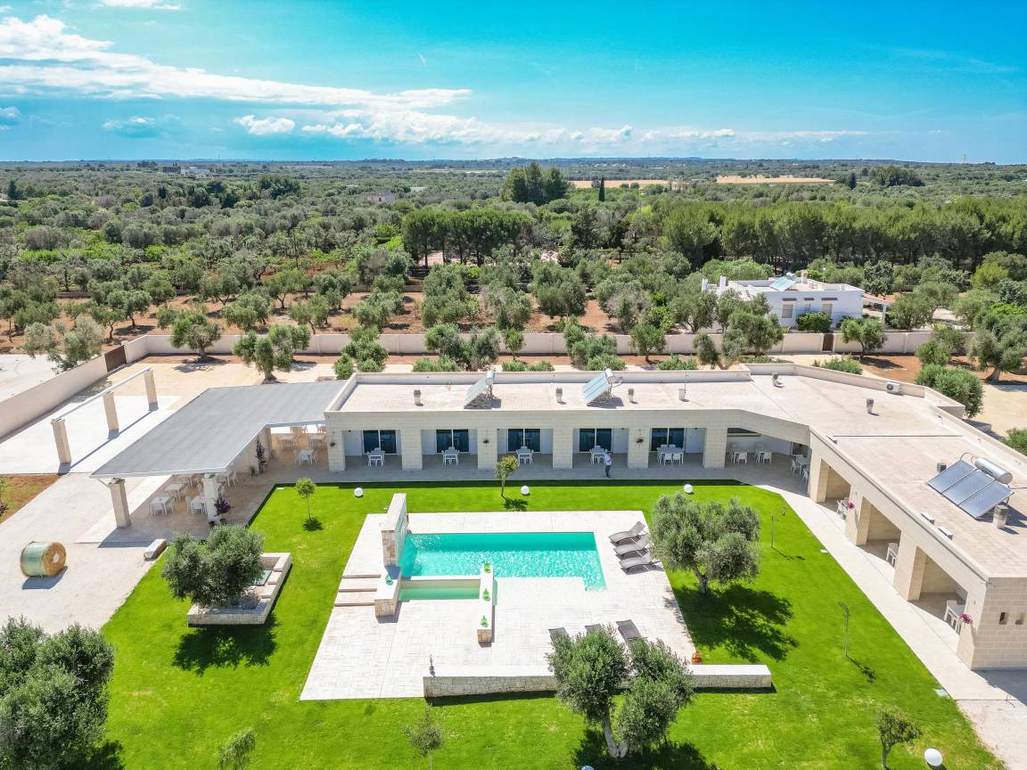 500 M² Villa ∙ 10 Schlafzimmer ∙ 30 Gäste - Apulien