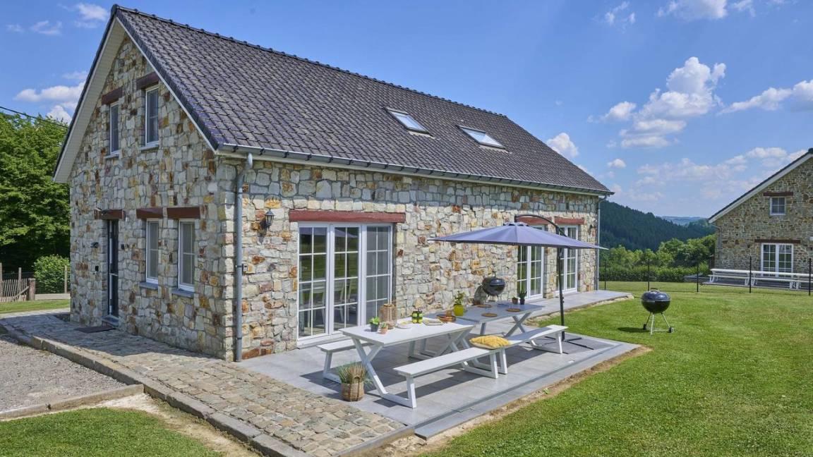 195 M² House ∙ 4 Bedrooms ∙ 12 Guests - Liege, Province, Belgium