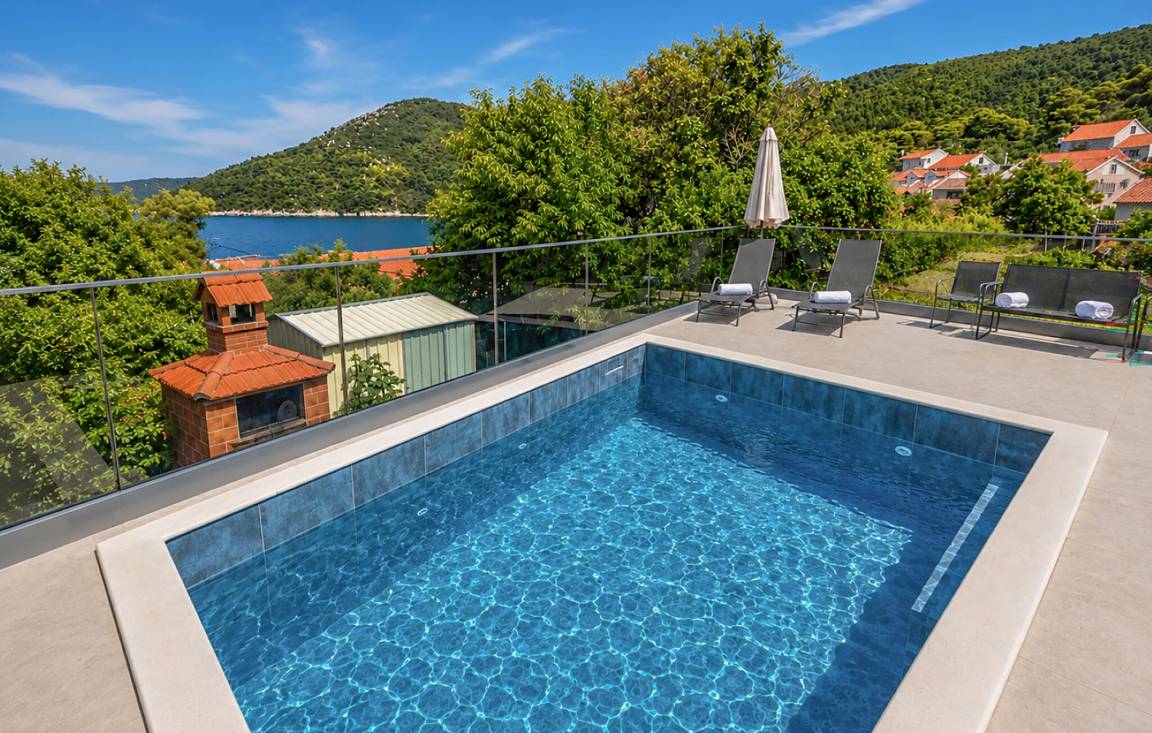 120 M² Talo ∙ 3 Makuuhuonetta ∙ 6 Vierasta - Korčula