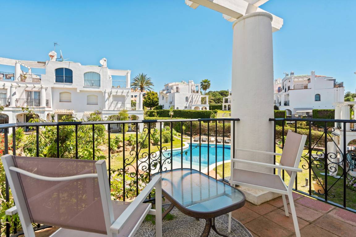 88 M² Ferienwohnung ∙ 2 Schlafzimmer ∙ 4 Gäste - Casares