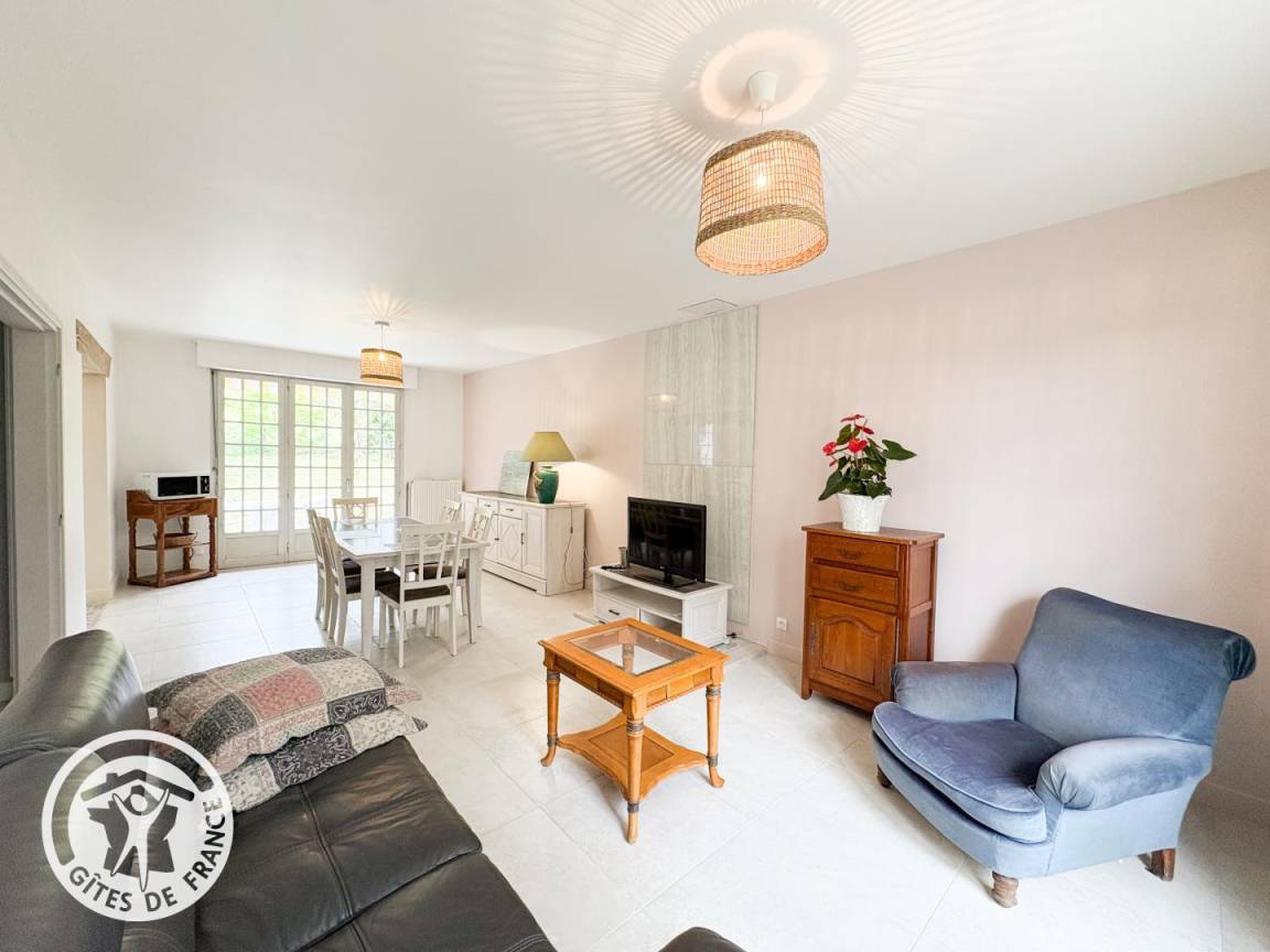 80 m² Gîte ∙ 2 Schlafzimmer ∙ 4 Gäste – Bild 4