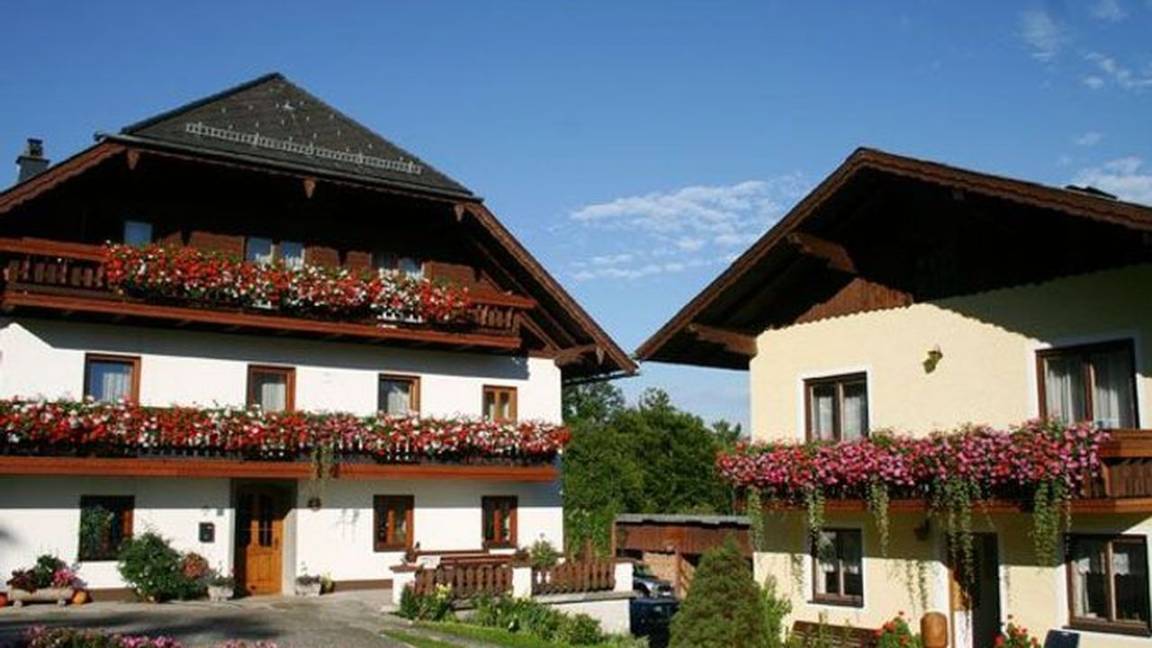 39 M² Ferienwohnung ∙ 1 Schlafzimmer ∙ 4 Gäste - Attersee