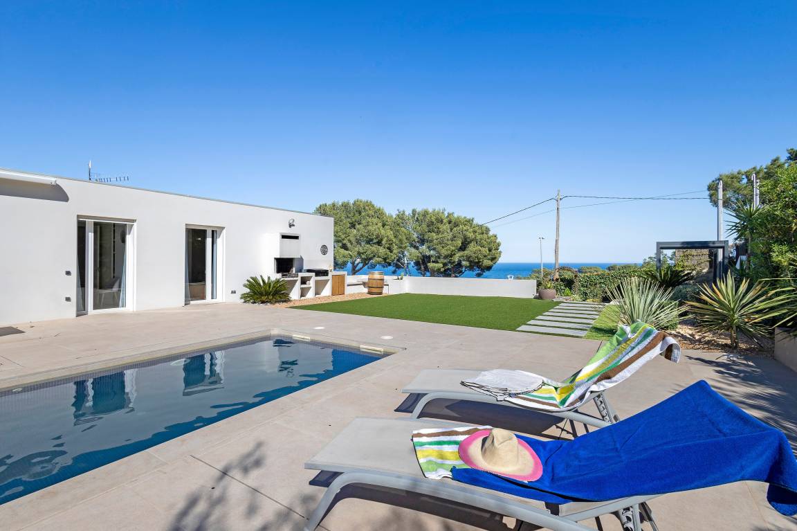 200 M² House ∙ 6 Bedrooms ∙ 13 Guests - Begur