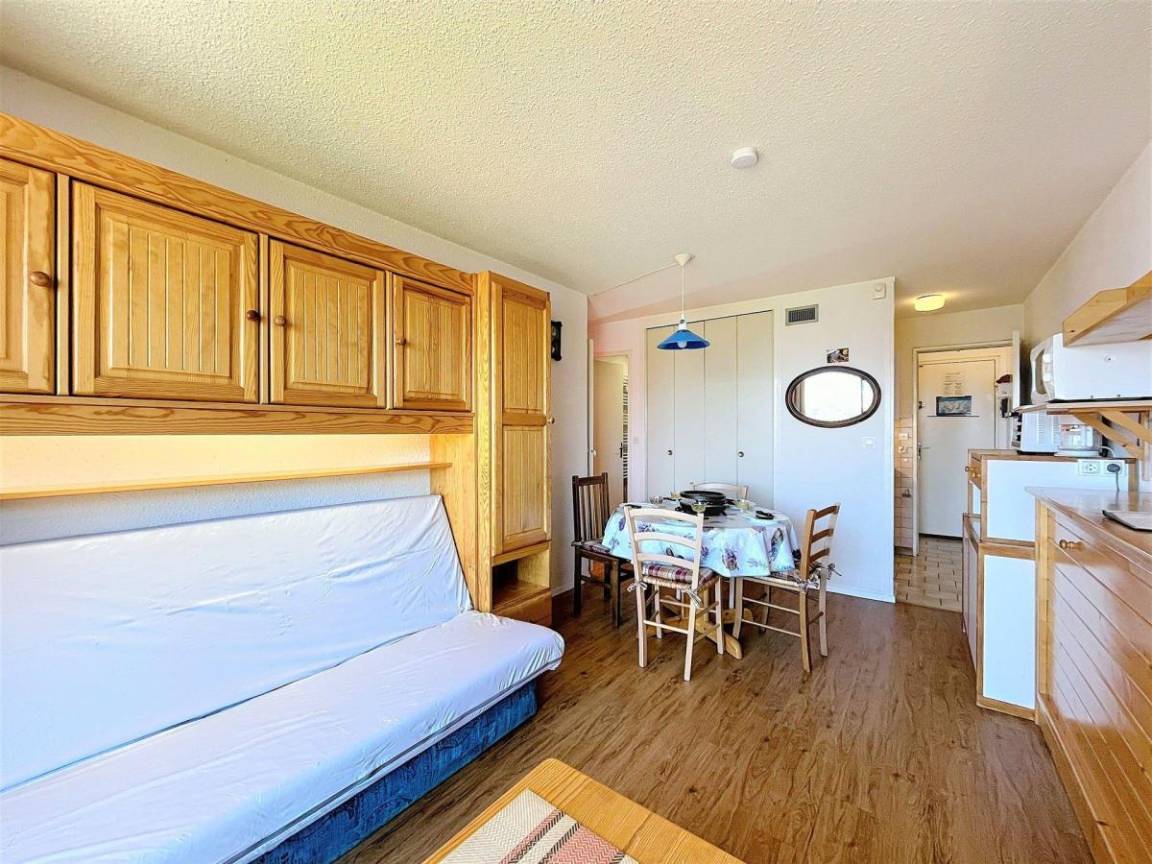 32 m² Ferienwohnung ∙ 1 Schlafzimmer ∙ 5 Gäste – Bild 8