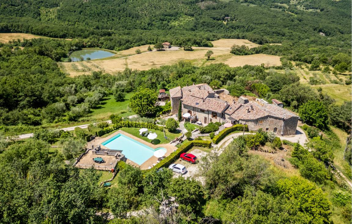 60 M² Apartment ∙ 2 Bedrooms ∙ 6 Guests - Todi
