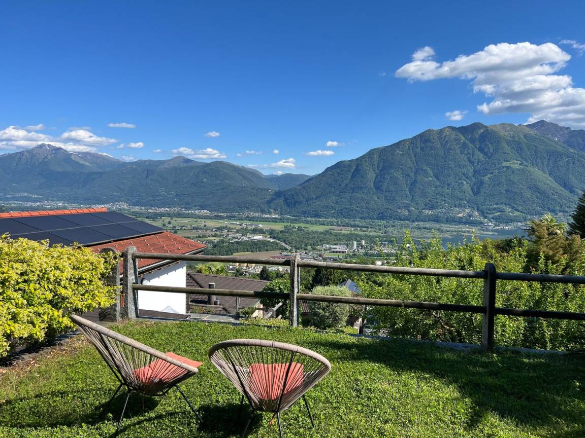 90 M² Talo ∙ 2 Makuuhuonetta ∙ 4 Vierasta - Locarno